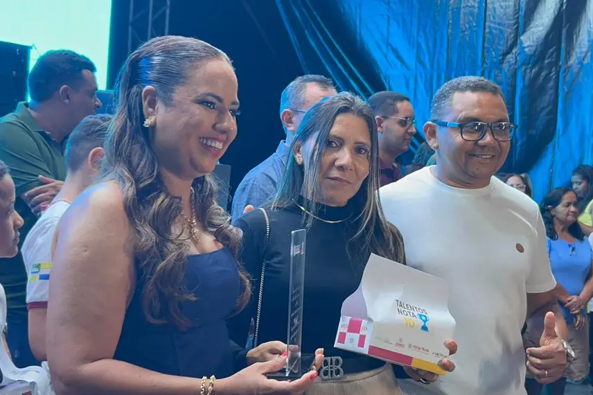 Cocal de Telha celebra 30 anos com premiações e tradicional corte do bolo