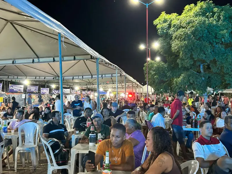 Cocal de Telha celebra 30 anos com premiações e tradicional corte do bolo