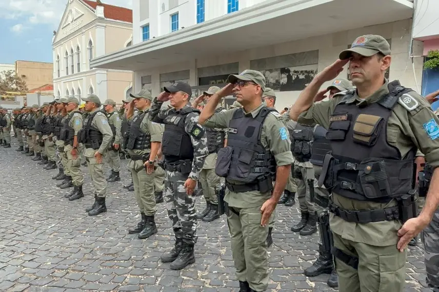 Com 300 policiais extras, PM-PI inicia Operação Boas Festas em Teresina