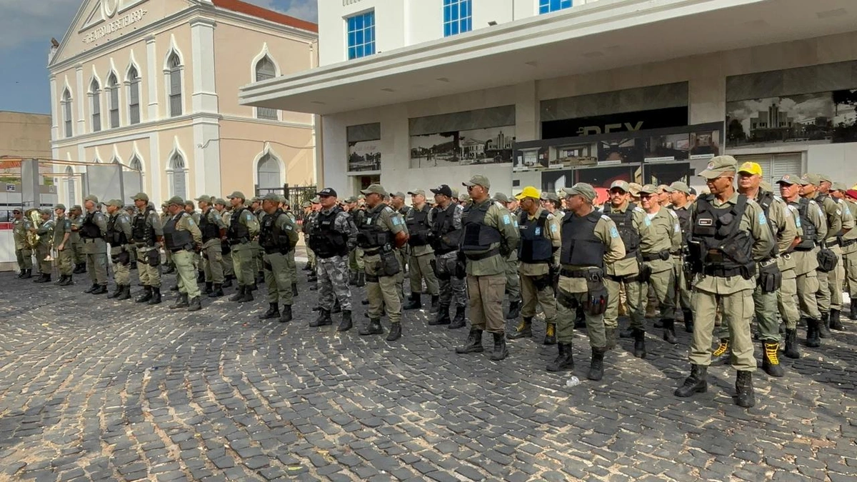 Com 300 policiais extras, PM-PI inicia Operação Boas Festas em Teresina