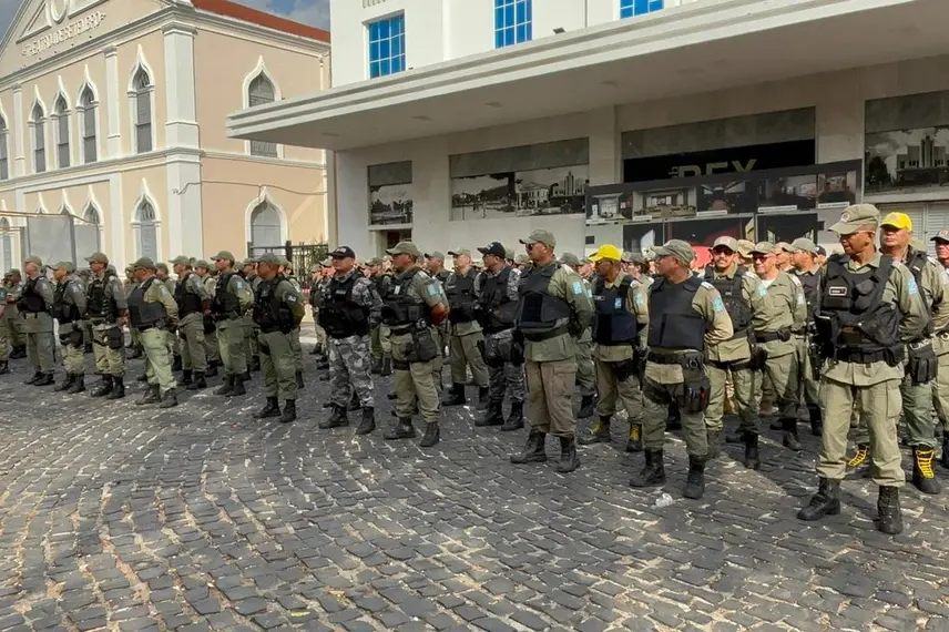Com 300 policiais extras, PM-PI inicia Operação Boas Festas em Teresina