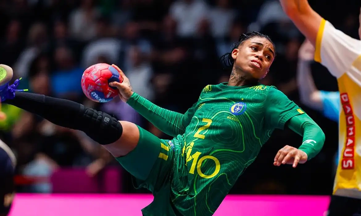 Com expressividade, Brasil mantém 100% de aproveitamento na primeira fase do mundial de Handebol