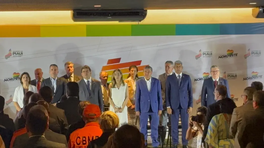 Consórcio Nordeste debate R$ 10 bilhões em crédito e futuro industrial em Teresina