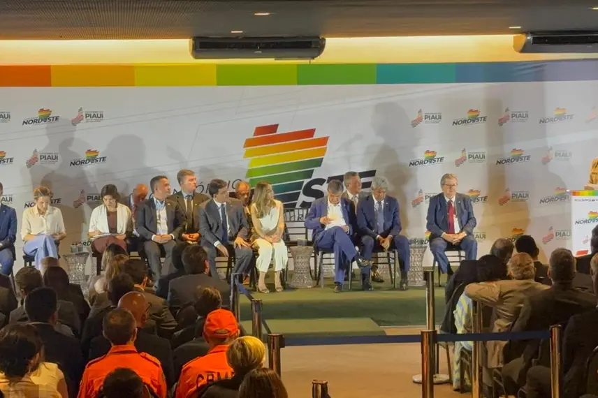 Consórcio Nordeste debate R$ 10 bilhões em crédito e futuro industrial em Teresina