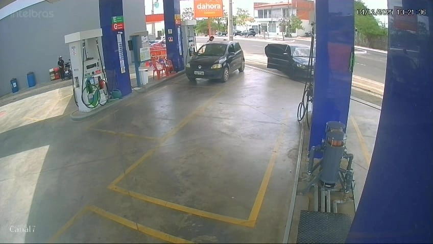 Criminosos armados assaltam posto de combustíveis na zona Norte de Teresina