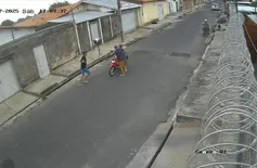 Criminosos armados roubam motocicleta de mulher na zona Sudeste de Teresina