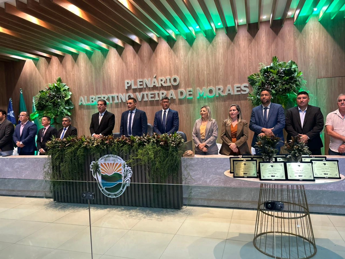 Demerval Lobão celebra 62 anos com homenagens e festa popular