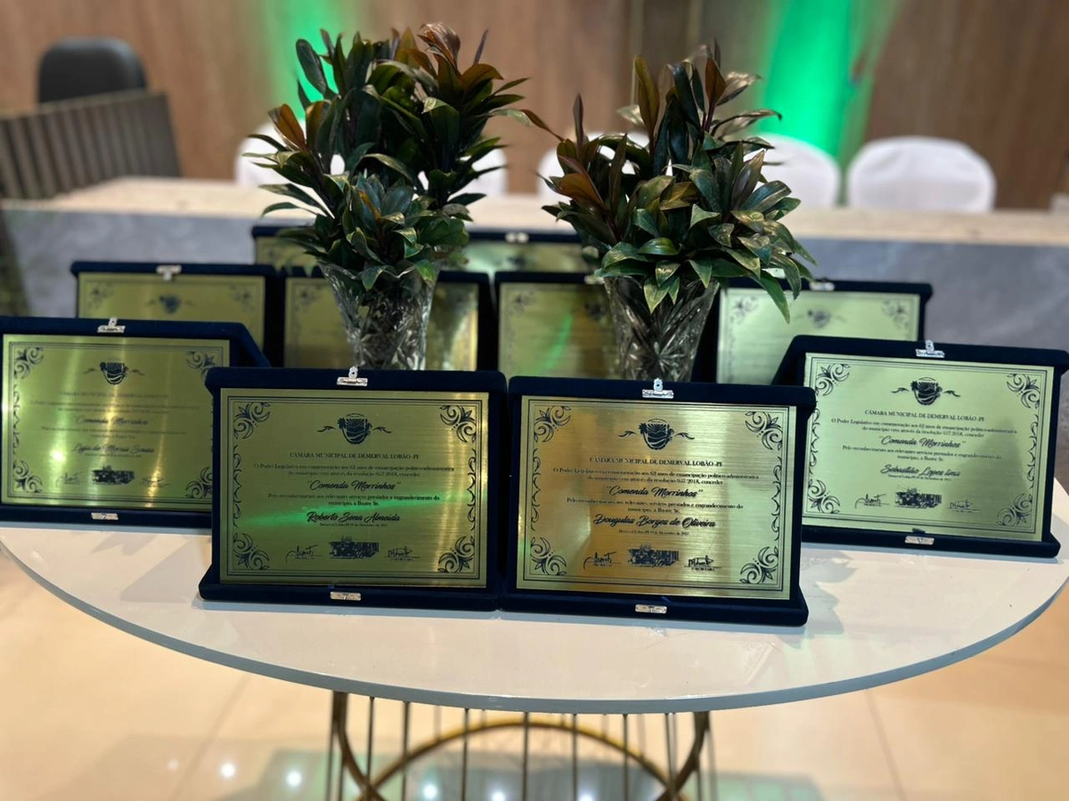 Demerval Lobão celebra 62 anos com homenagens