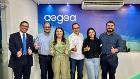 Deputado Dr. Hélio à Águas do Piauí a articula melhorias para o litoral (Foto: Reprodução)