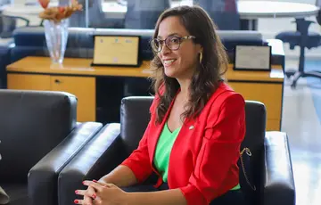 Diplomata Julieta Grande