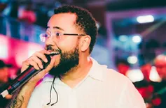 Dudu Nobre encerra Seis&Meia 2025 com grande show no Theatro 4 de Setembro