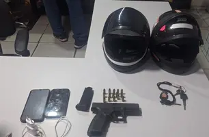 Dupla é presa após perseguição e PM apreende pistola 9mm na zona Sul de Teresina (Foto: Divulgação/PMPI)