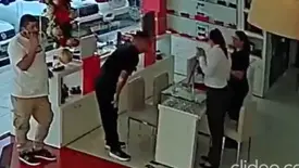 Dupla furta óculos de luxo avaliados em cerca de R$ 8 mil em ótica de Teresina (Foto: Reprodução)