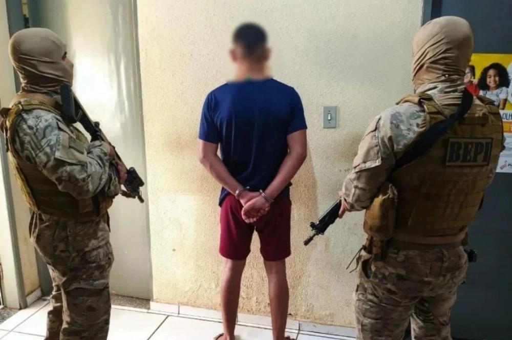 Ex-militar é preso suspeito de armazenar armas para facção criminosa no Piauí