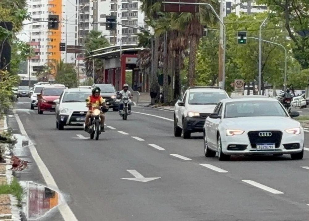 Fluxo de Carros em Teresina