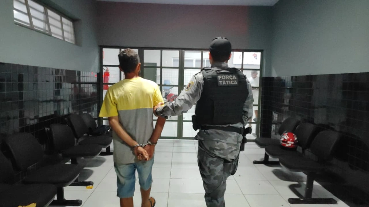 Força Tática prende suspeito de furto e conduz mulher por receptação em Parnaíba