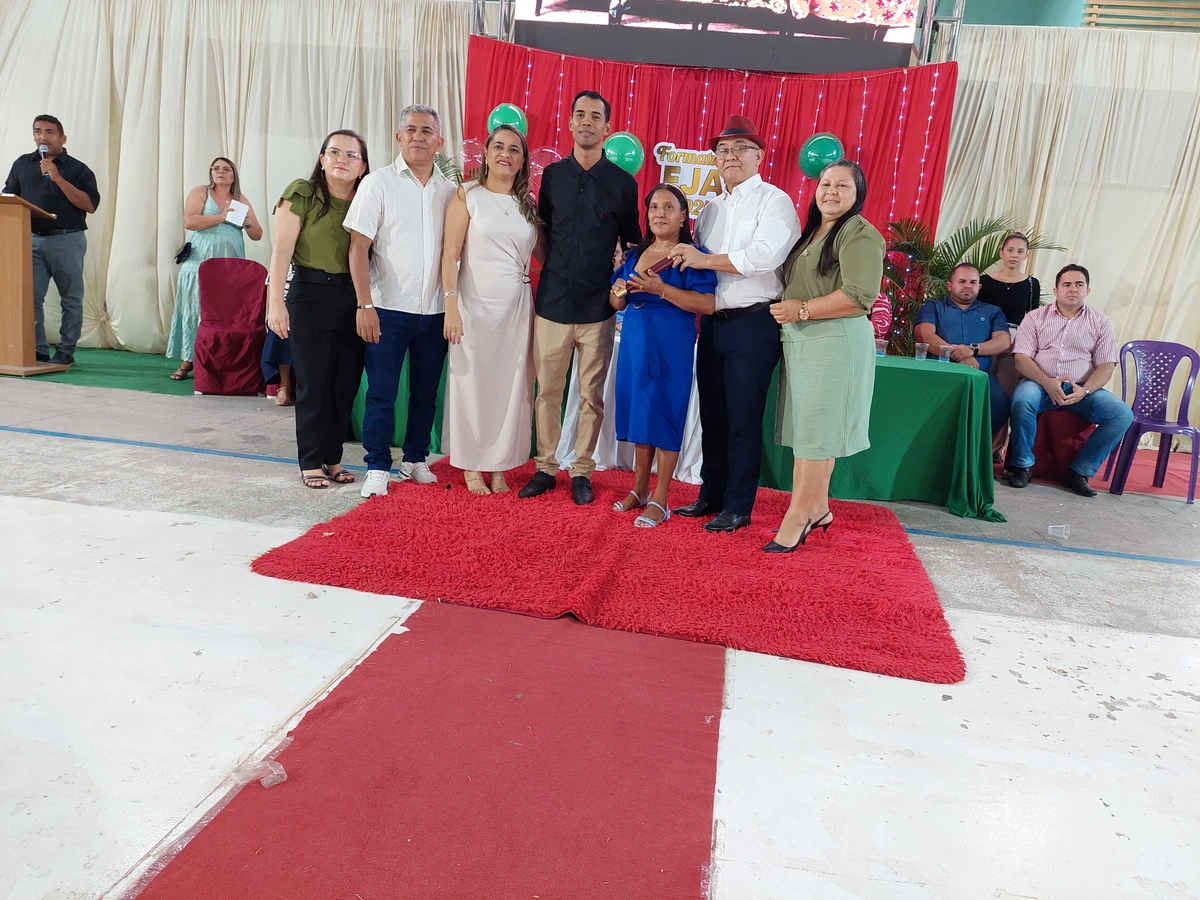 Formatura do EJA representa histórias de superação, persistência e coragem em São João do Arraial