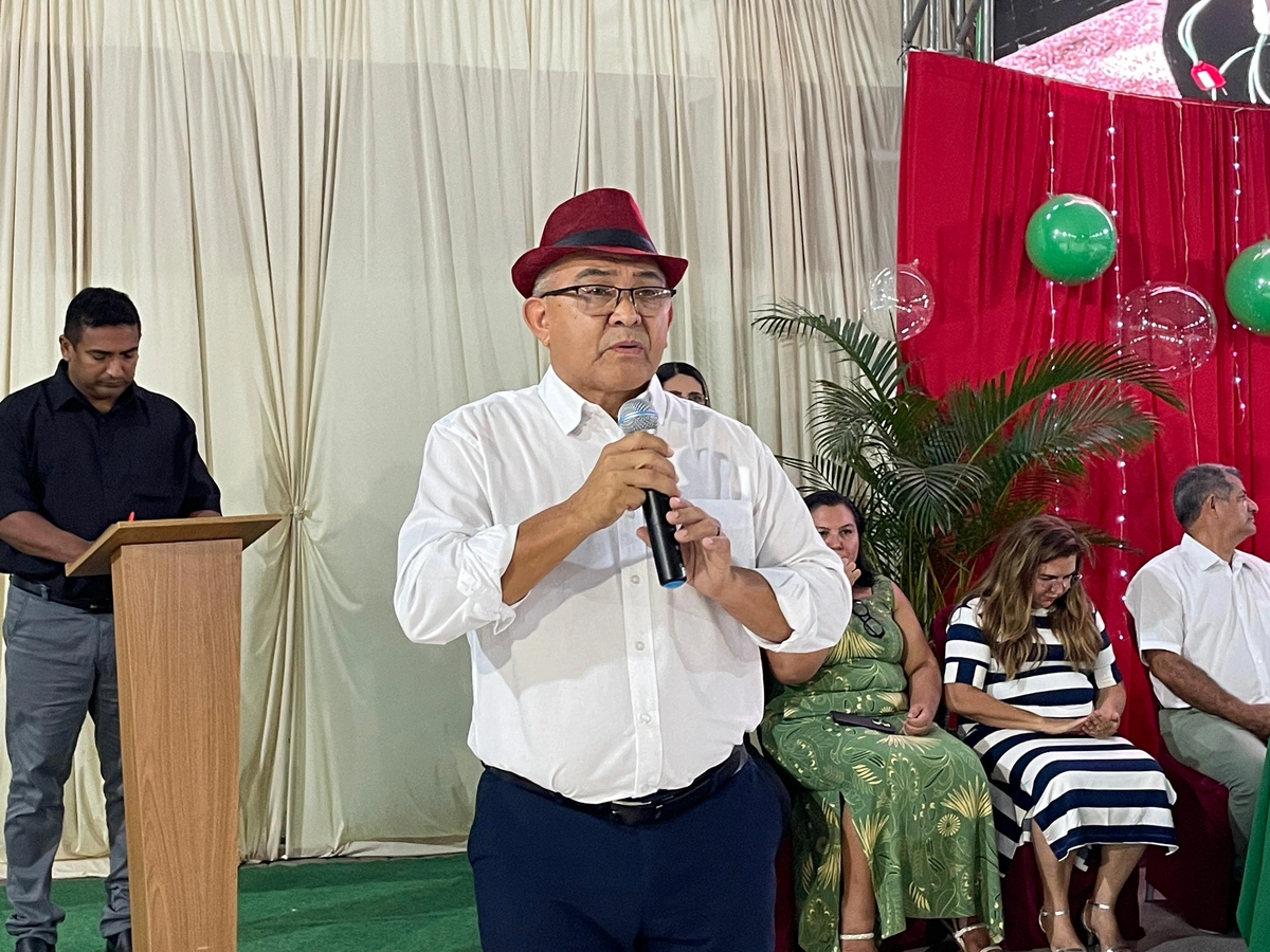 Formatura do EJA representa histórias de superação, persistência e coragem em São João do Arraial