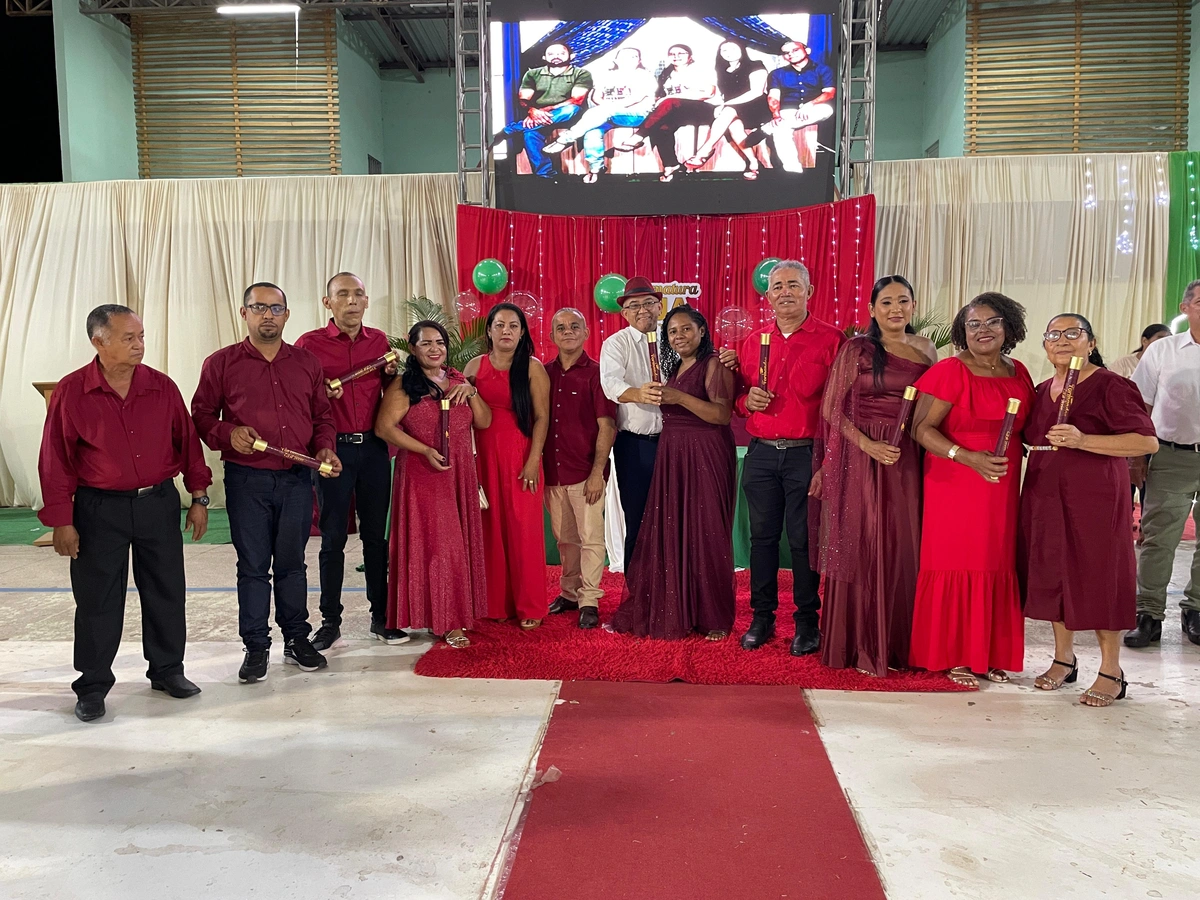 Formatura do EJA representa histórias de superação, persistência e coragem em São João do Arraial