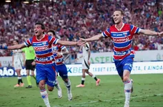 Fortaleza bate Atlético-MG e fica perto de sair do Z4 do Brasileirão