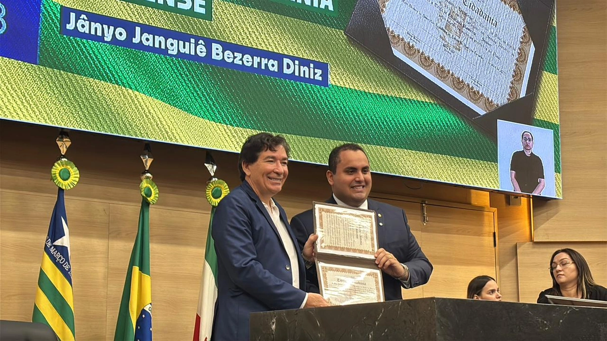 Georgiano Neto entrega Título de Cidadania Piauiense ao empresário Jânyo Diniz