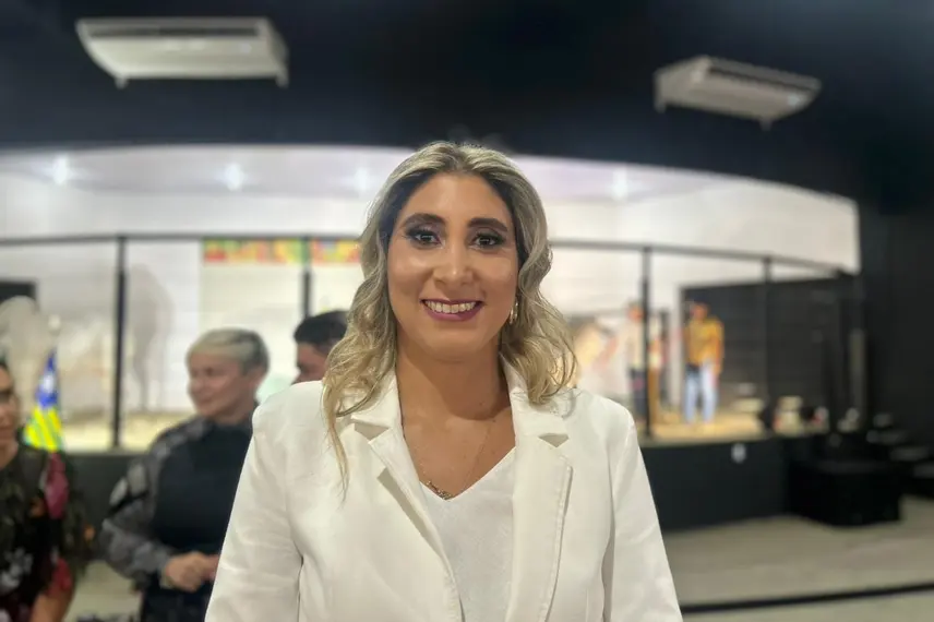 Governador homenageia personalidades do agronegócio no segundo dia de Expoapi