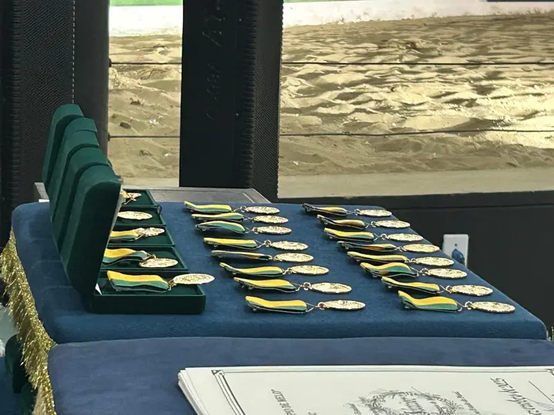 Governador homenageia personalidades do agronegócio no segundo dia de Expoapi