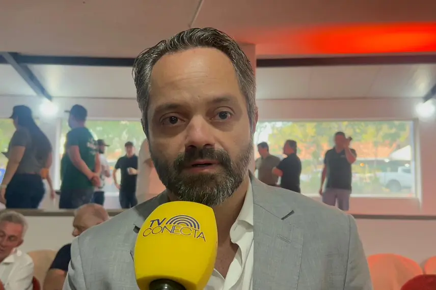 Governador homenageia personalidades do agronegócio no segundo dia de Expoapi