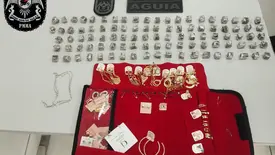 Joias e 97 invólucros de drogas são apreendidas com homem em Timon (Foto: Divulgação/11º BPM)