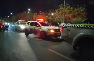 Jovens são presos após realizar manobras perigosas e fugir da polícia em Parnaíba (Foto: Reprodução)