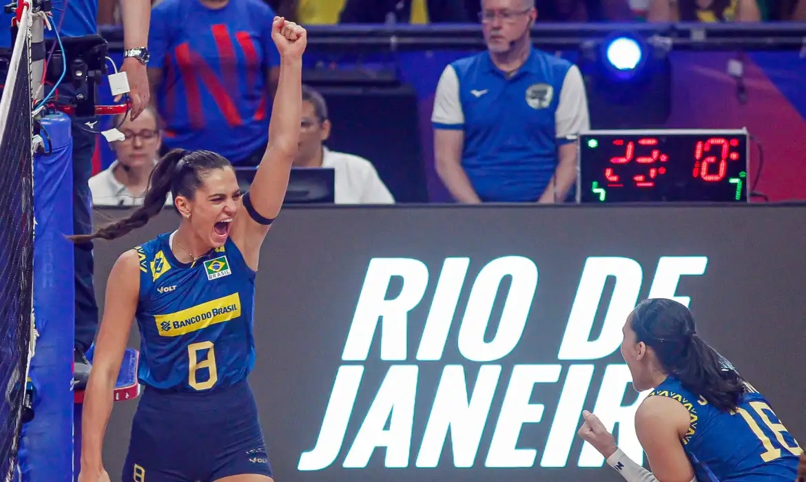 Julia Kudiess é eleita a 5ª melhor jogadora do vôlei mundial