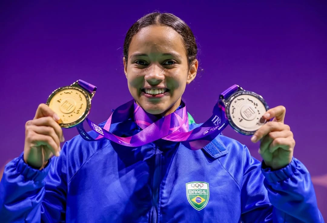 Juliana Viana conquista prata e ouro no Pan Júnior 2025