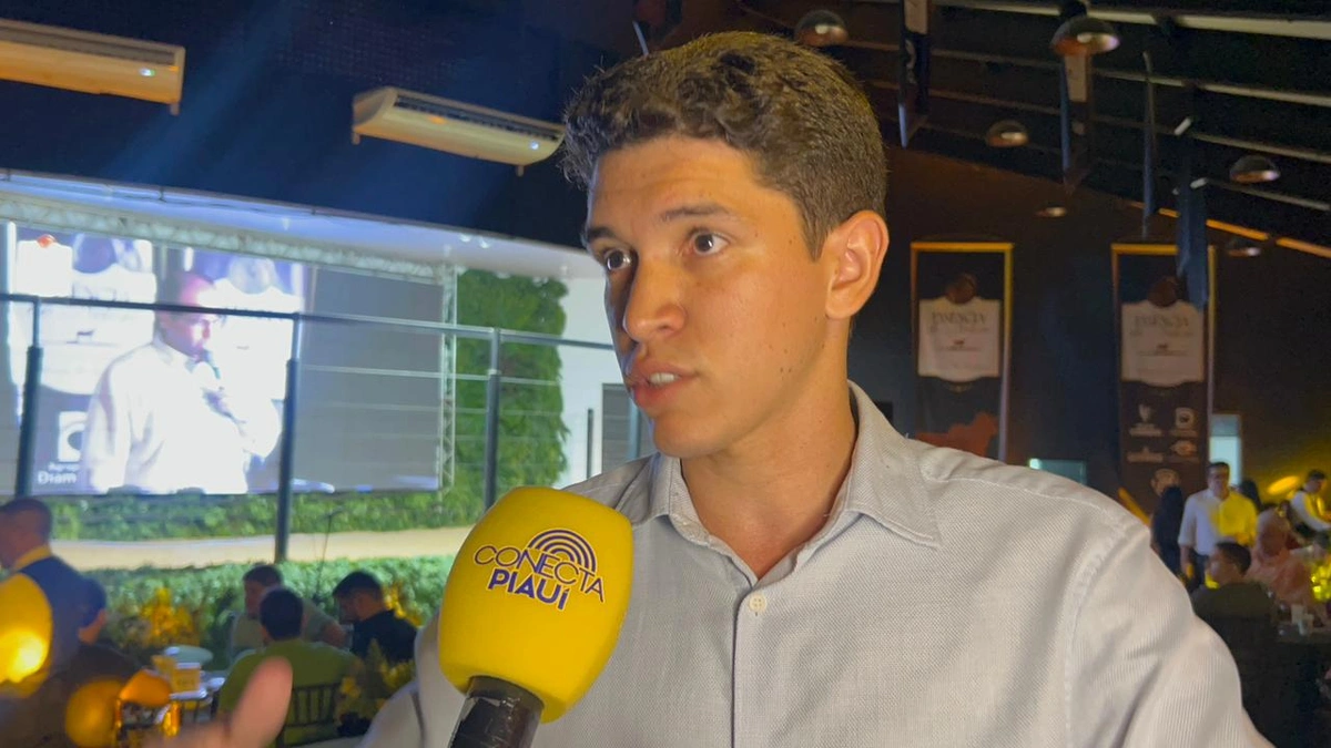 Leilão movimenta 74ª edição da Expoapi e destaca força da genética Nelore no Piauí