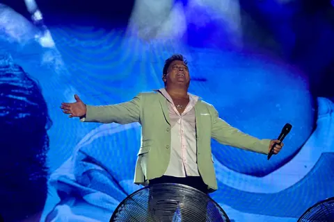 Leonardo encanta público e abre shows nacionais da 74ª Expoapi, em Teresina