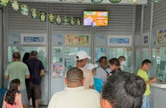 Lotéricas ficam lotadas em Teresina com corrida por apostas da Mega da Virada