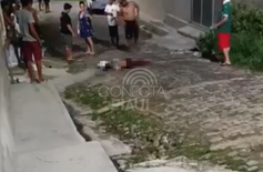 Mulher é morta com vários tiros e corpo fica estendido no meio da rua em Floriano