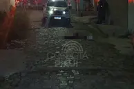 Mulher é morta com vários tiros e corpo fica estendido no meio da rua em Floriano