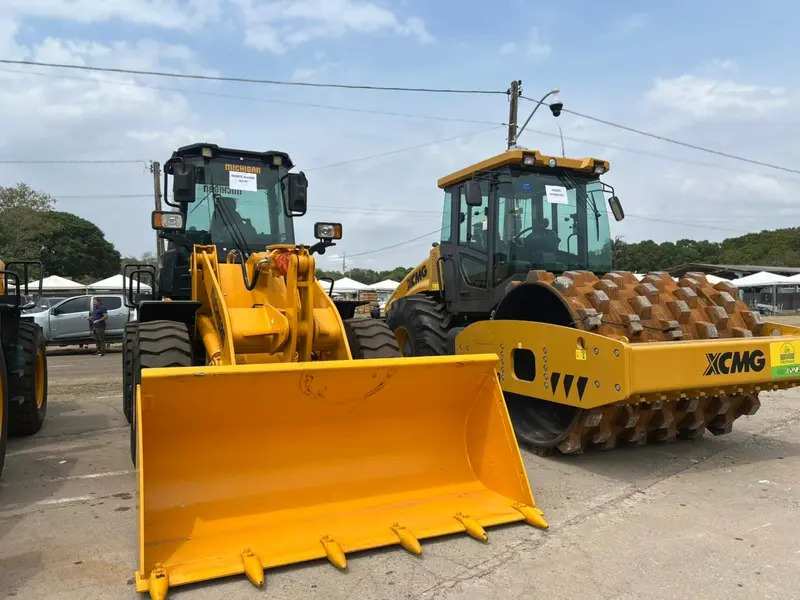 Municípios do Piauí recebem máquinas do PROMAQ para fortalecer infraestrutura