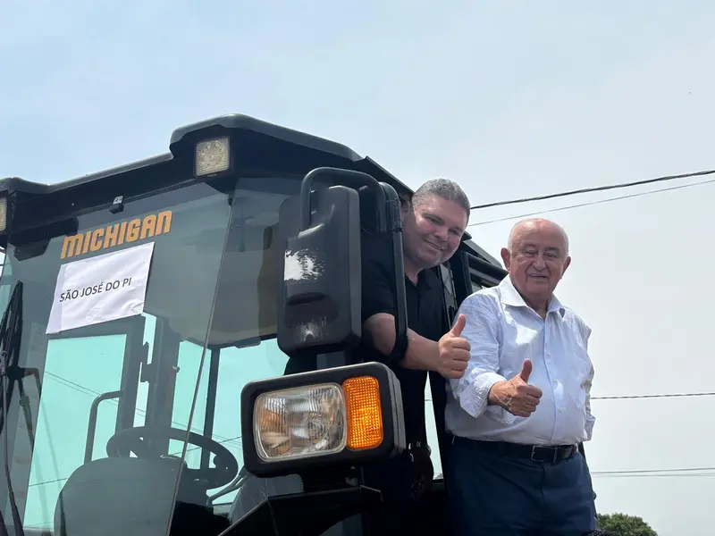 Municípios do Piauí recebem máquinas do PROMAQ para fortalecer infraestrutura