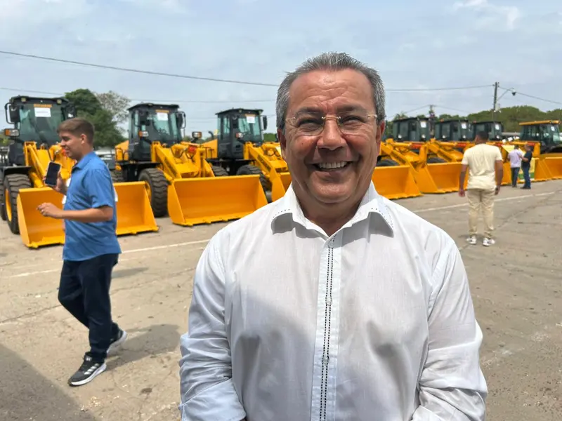 Municípios do Piauí recebem máquinas do PROMAQ para fortalecer infraestrutura