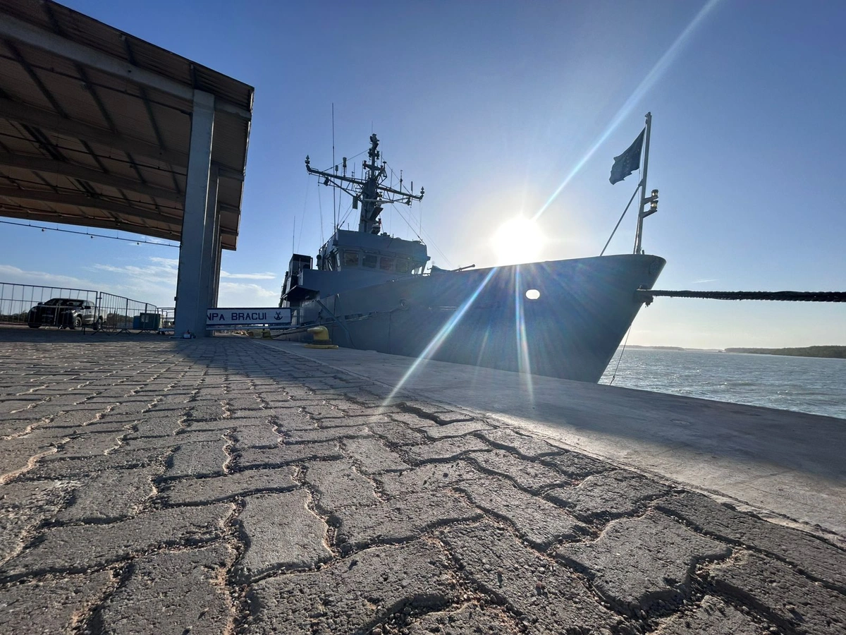 Navio-patrulha da Marinha abre visitação no Porto de Luís Correia