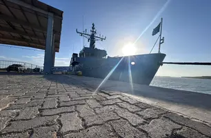Navio-patrulha da Marinha abre visitação no Porto de Luís Correia (Foto: Reprodução)