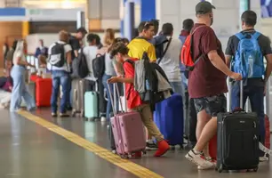 Pilotos e comissários podem entrar em greve a partir de 1º de janeiro (Foto: Marcelo Camargo/Agência Brasil)