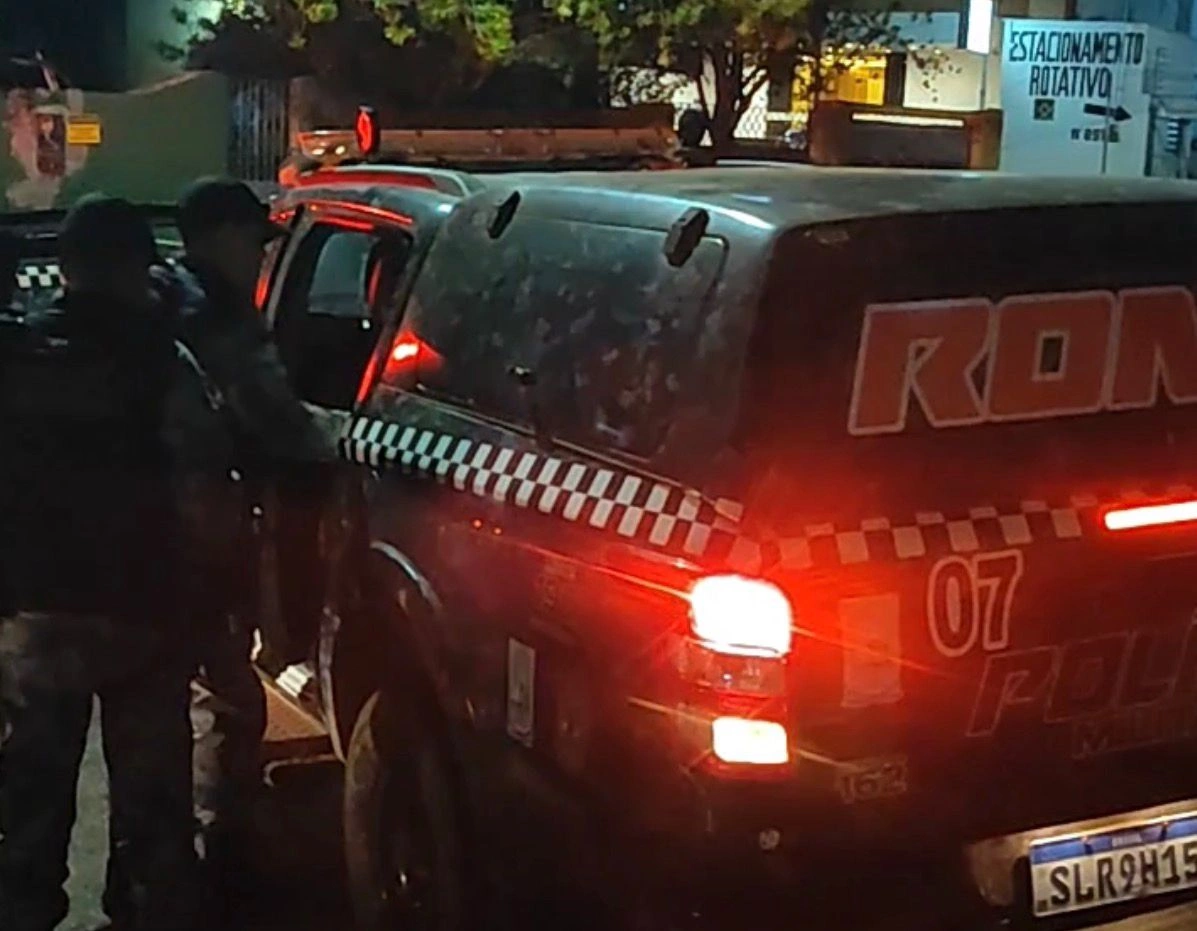 Polícia apreende 25 tabletes de maconha no bairro Tiradentes em Teresina