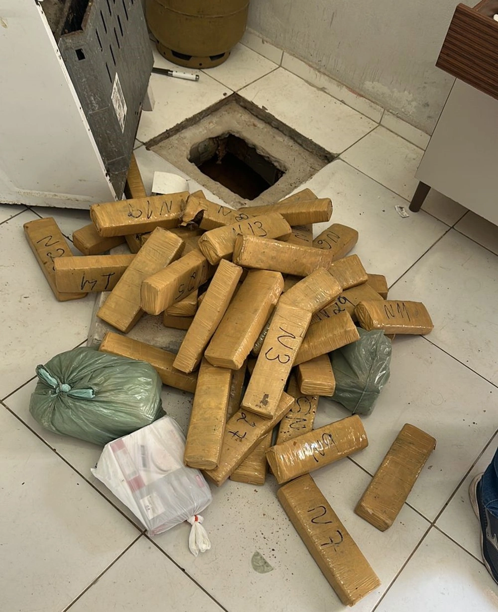 Polícia Civil apreende quase 45kg  de drogas pertencente à facção em Parnaíba