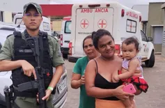 Policial militar salva bebê de 1 ano após engasgo em União