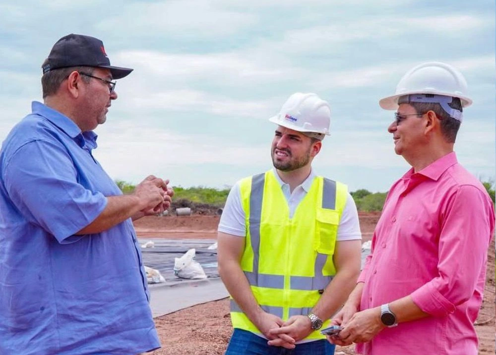 Prefeito de Aroazes participa de visita técnica a aterro sanitário em Ipiranga
