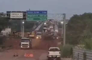 Primeiros caminhões cruzam nova ponte após tragédia entre Maranhão e Tocantins (Foto: Reprodução)