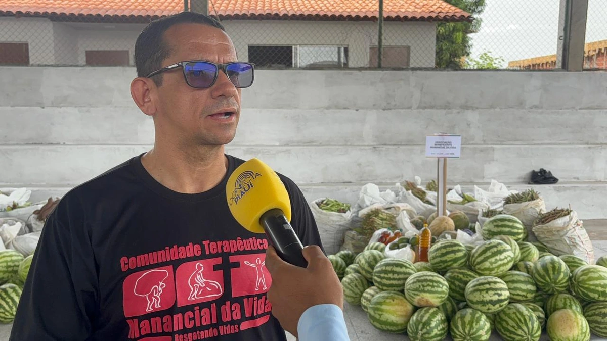 SAF entrega 20 toneladas de alimentos a entidades sociais em Teresina