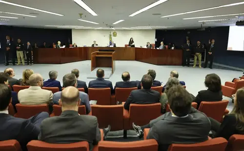 STF: julgamento pode condenar mais seis réus pela trama golpista